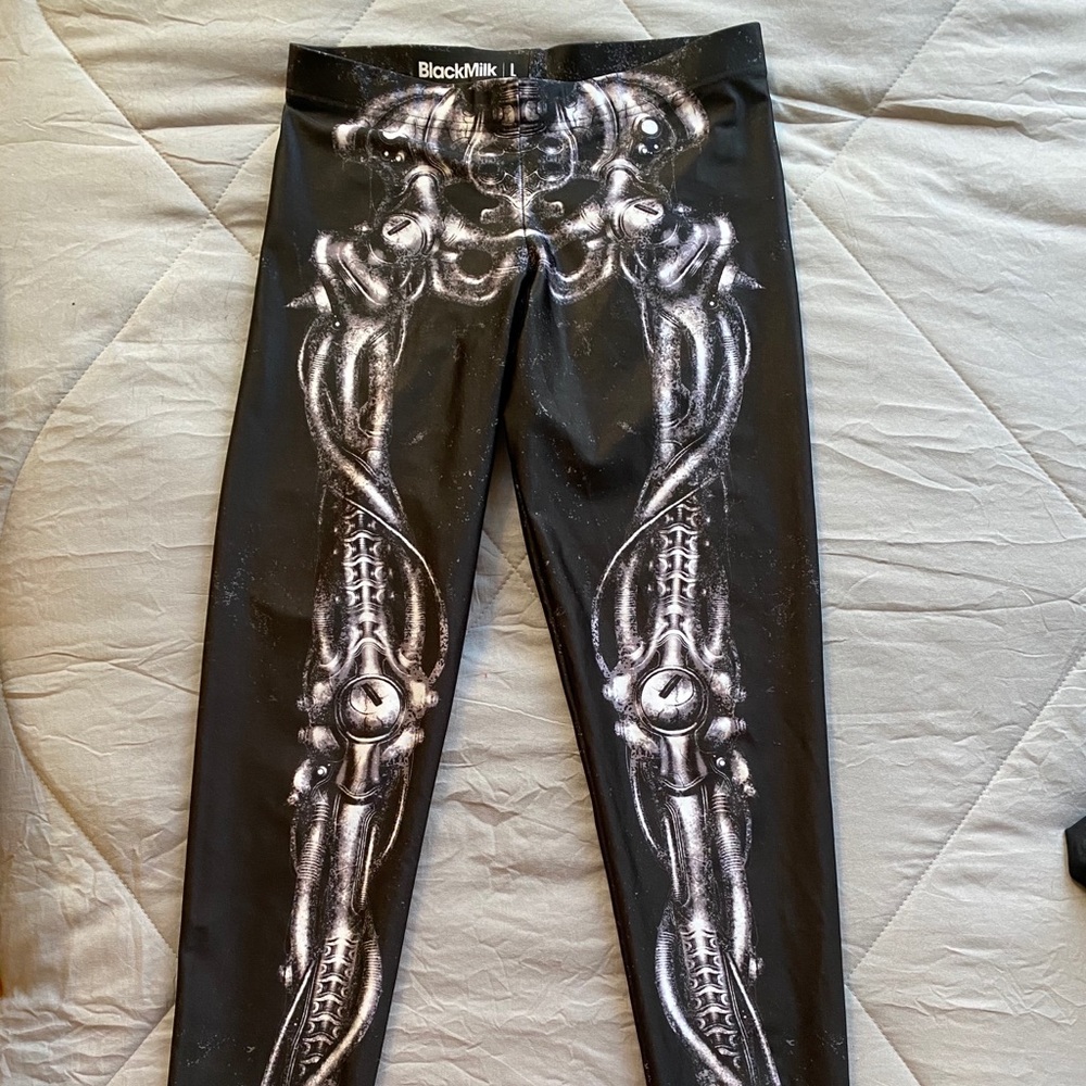 blackmilk mechanical leggings